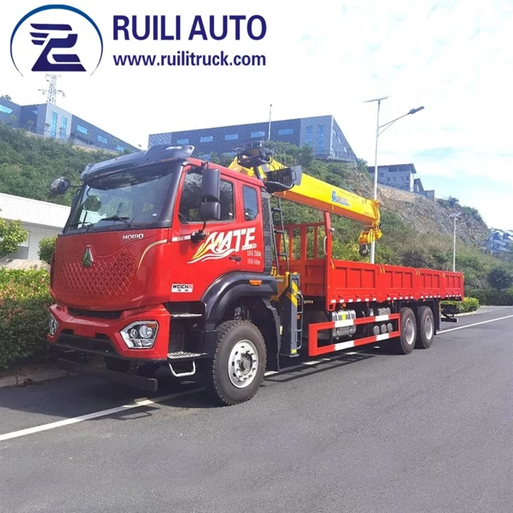 Sinotruk Howo 6*4 Drive 8tons Crane Truck dipasang kren dengan lurus lurus